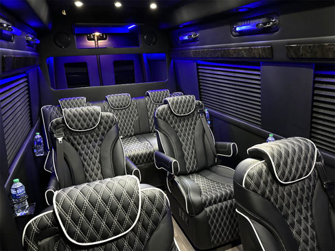 Used 2023 Mercedes-Benz Sprinter 3500 image 18