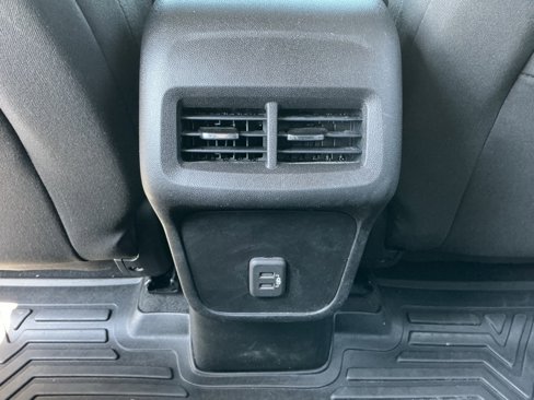 Used 2020 Chevrolet Equinox LT w/ Driver Convenience Package image 44