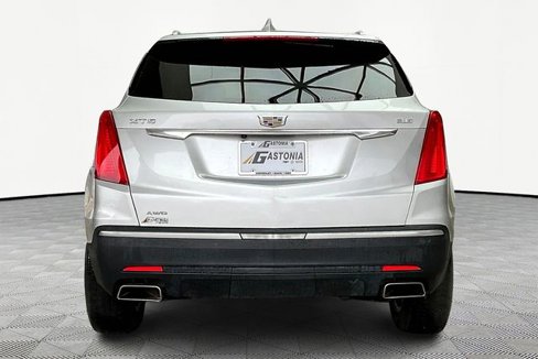 Used 2017 Cadillac XT5 Luxury image 6