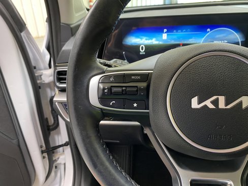 Used 2024 Kia Sportage SX image 34