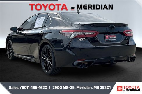 Used 2021 Toyota Camry XSE image 2