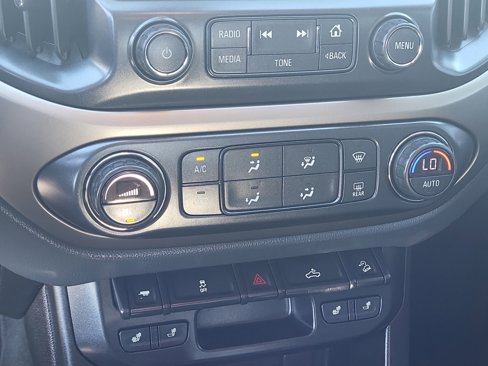 Used 2018 Chevrolet Colorado Z71 image 15