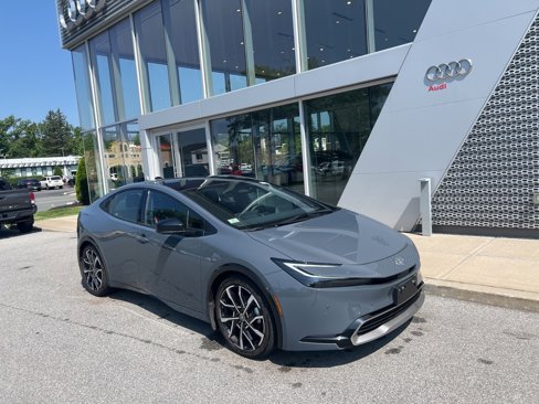 Used 2024 Toyota Prius Prime Premium w/ Advanced Technology Package image 7
