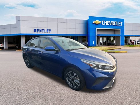 Used 2023 Kia Forte LXS image 8