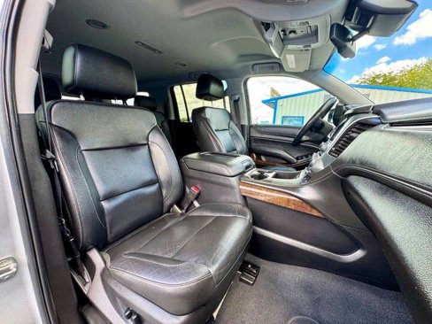 Used 2019 Chevrolet Suburban LT image 14