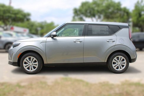 New 2025 Kia Soul LX image 13