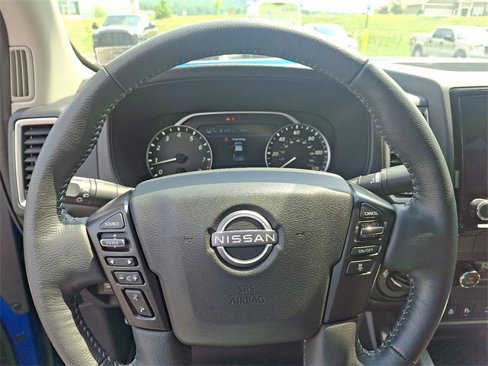 Used 2024 Nissan Frontier SV w/ SV Convenience Package image 19