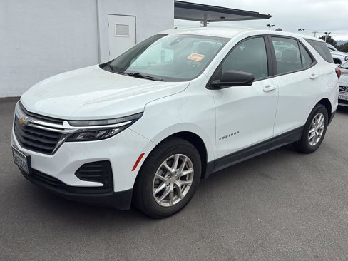 Used 2022 Chevrolet Equinox LS image 1