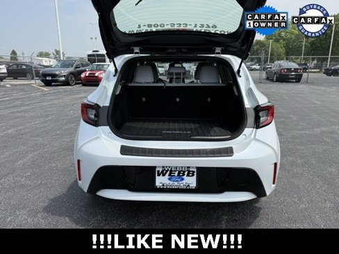 Used 2025 Toyota Corolla SE w/ SE Package image 8