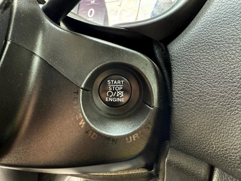 Used 2020 Jeep Renegade Sport image 29