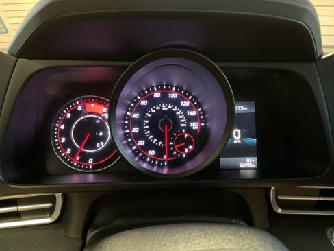 Used 2023 Hyundai Elantra SEL image 15