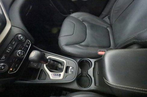 Used 2018 Jeep Cherokee Limited w/ Technology Group image 36