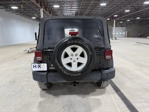 Used 2018 Jeep Wrangler Sport image 5