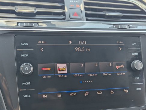 Used 2021 Volkswagen Tiguan SE image 22