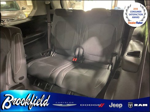 Used 2023 Jeep Grand Cherokee L Laredo image 19
