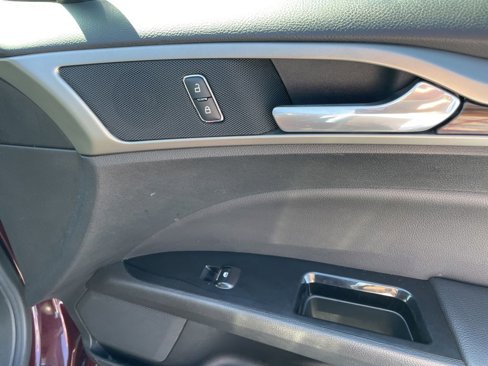 Used 2013 Ford Fusion SE image 34