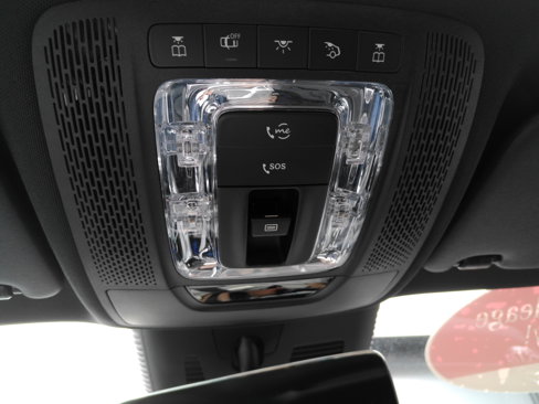 Certified 2025 Mercedes-Benz GLA 250 4MATIC image 41
