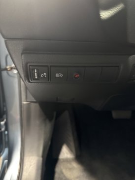 Used 2021 Toyota Corolla L image 31
