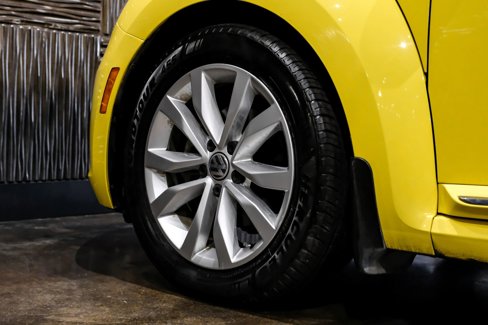 Used 2014 Volkswagen Beetle TDI image 47