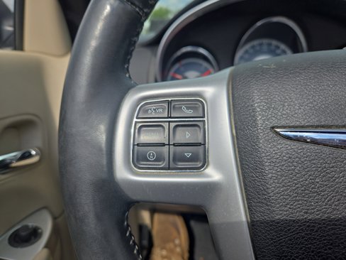 Used 2013 Chrysler 200 Touring w/ Cold Weather Group image 18