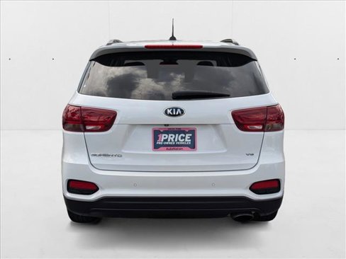 Used 2020 Kia Sorento S image 6
