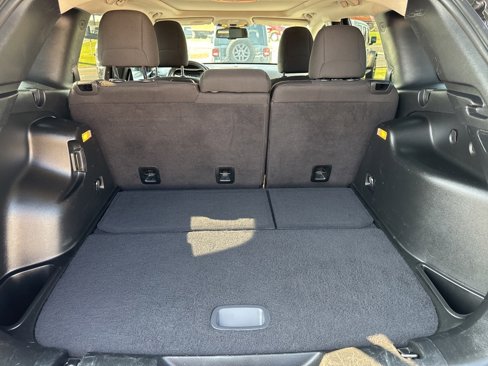 Used 2016 Jeep Cherokee 75th Anniversary image 9
