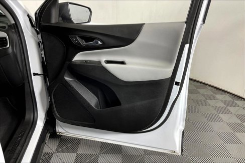 Used 2024 Chevrolet Equinox LS w/ Driver Confidence II Package image 24