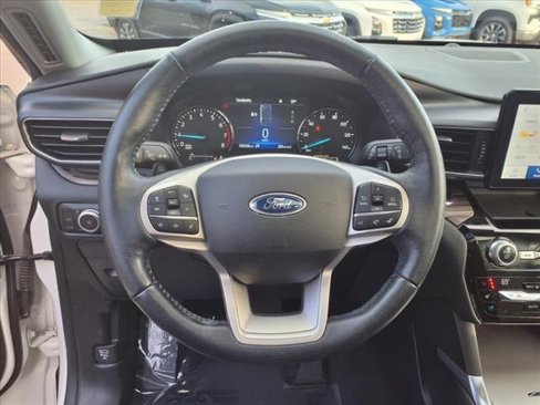 Used 2021 Ford Explorer Limited w/ Equipment Group 301A image 18
