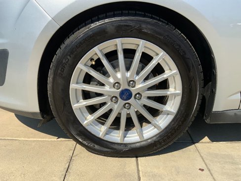 Used 2015 Ford C-MAX SE image 9