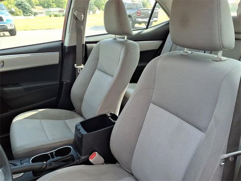 Used 2016 Toyota Corolla LE image 14