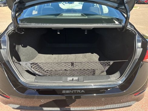 Used 2025 Nissan Sentra SV w/ Trunk Package image 22
