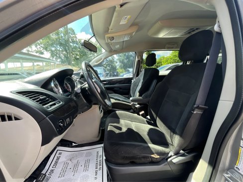 Used 2016 Dodge Grand Caravan SE w/ Quick Order Package 29E SE image 12
