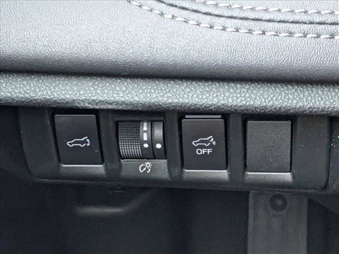 Used 2024 Subaru Outback Limited image 17