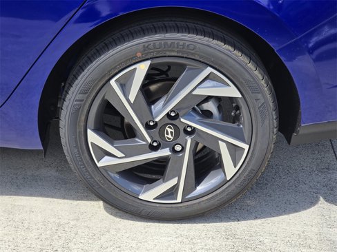 New 2025 Hyundai Elantra Sport w/ Cargo Package image 5