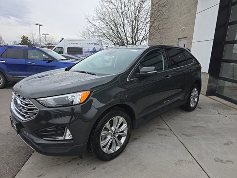 Used 2024 Ford Edge Titanium image 3