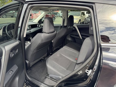 Used 2016 Toyota RAV4 XLE image 7