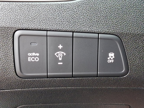 Used 2012 Hyundai Elantra Limited image 25