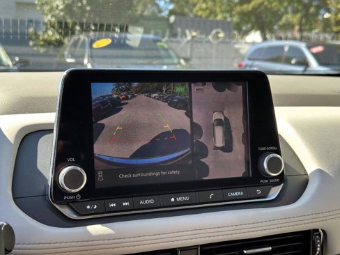 Used 2021 Nissan Rogue SV image 27