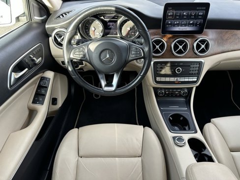 Used 2019 Mercedes-Benz GLA 250 4MATIC image 9