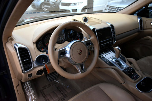 Used 2013 Porsche Cayenne GTS image 10