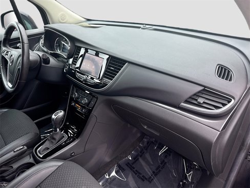 Used 2022 Buick Encore Preferred w/ Safety Package image 26