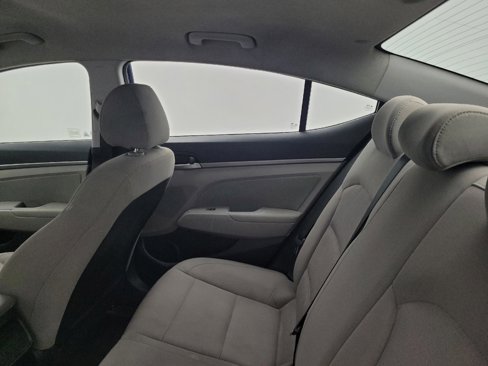 Used 2018 Hyundai Elantra SEL image 18