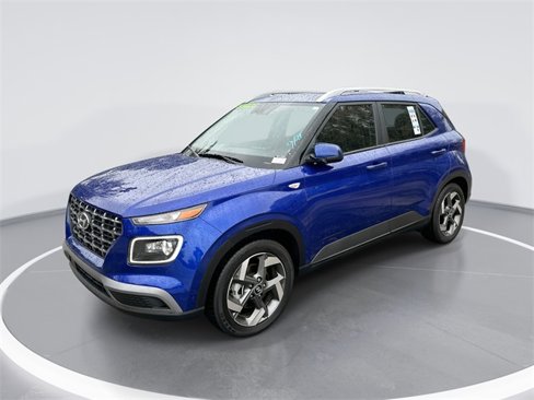 Used 2024 Hyundai Venue Limited image 1