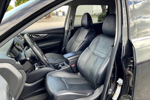 Used 2017 Nissan Rogue SL image 20