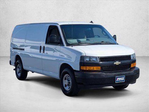 Used 2020 Chevrolet Express 2500 w/ Communications Package image 3