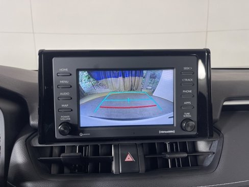 Used 2022 Toyota RAV4 LE image 26