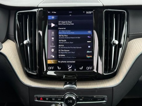 Used 2021 Volvo XC60 T5 Inscription w/ Protection Package Premier image 14