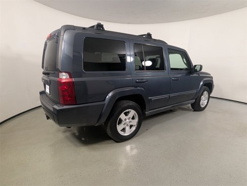 Used 2007 Jeep Commander Sport image 7