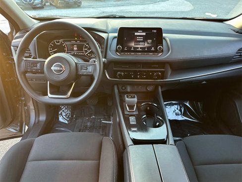 Certified 2024 Nissan Rogue S image 2
