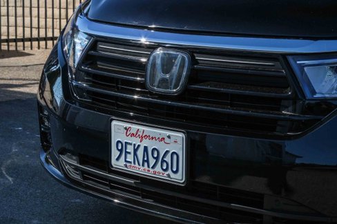 Used 2023 Honda Odyssey Touring image 5
